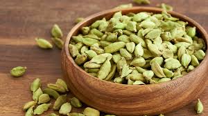 8 benefits of eating one cardamom after dinner regularly - الائچی کھانے کے 8 فائدے