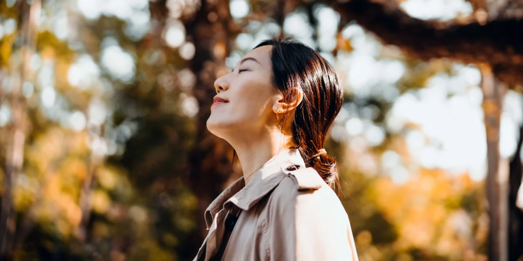3 walking meditations to get even more mental health benefits from your workout - اپنی ورزش سے دماغی صحت کے مزید فوائد حاصل کرنے کے لیے 3 واکنگ مراقبہ
